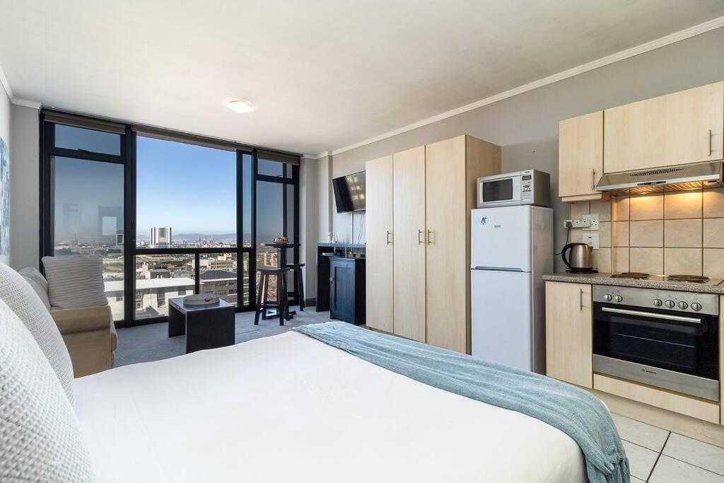 1 Bed Pool & Wifi *