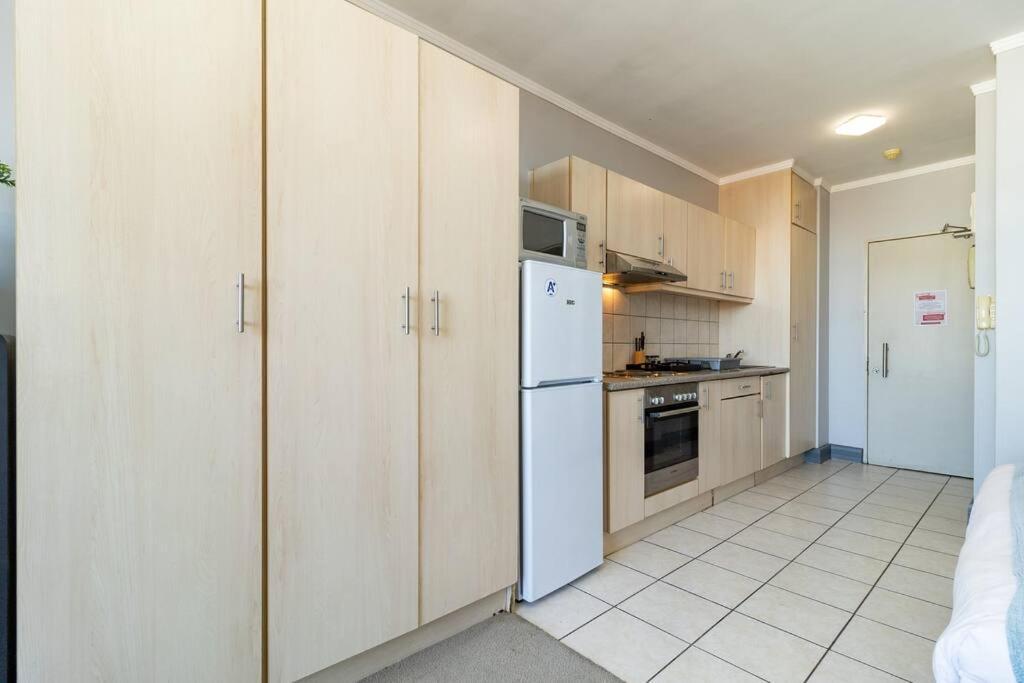 Apartment 1 Bed Pool & Wifi *